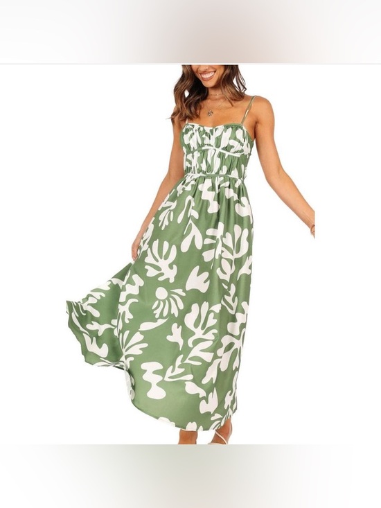 Runaway The Label Dresses & Skirts - Runaway the label Payton Green Floral Dress S